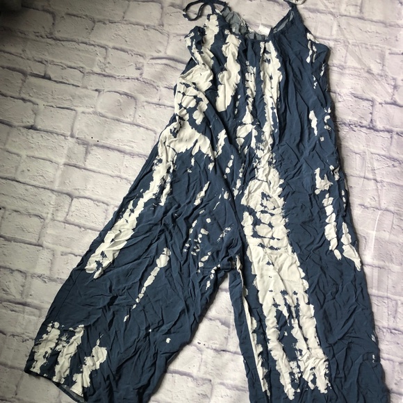 Spaghetti Strap Tie Dye/Batik Overalls/Jumpsuit/Romper - Large - Picture 2 of 13